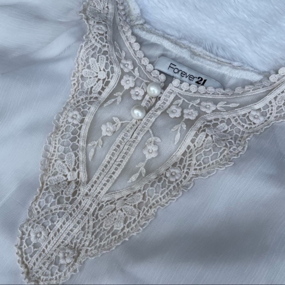 FOREVER 21 Flutter Sleeve Sheer Blouse Small - Picture 12 of 13